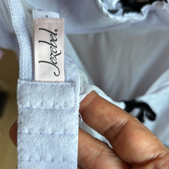 LINGERIE SET NWT Jezebel Chemise and bikini - Picture 12 of 16